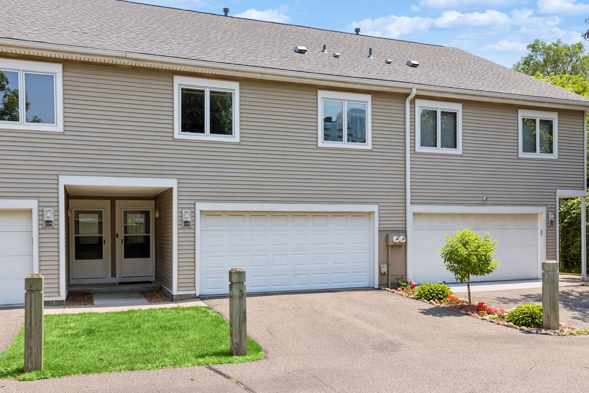  Effortless Townhome Living Near Parks and Dining - 物件實景