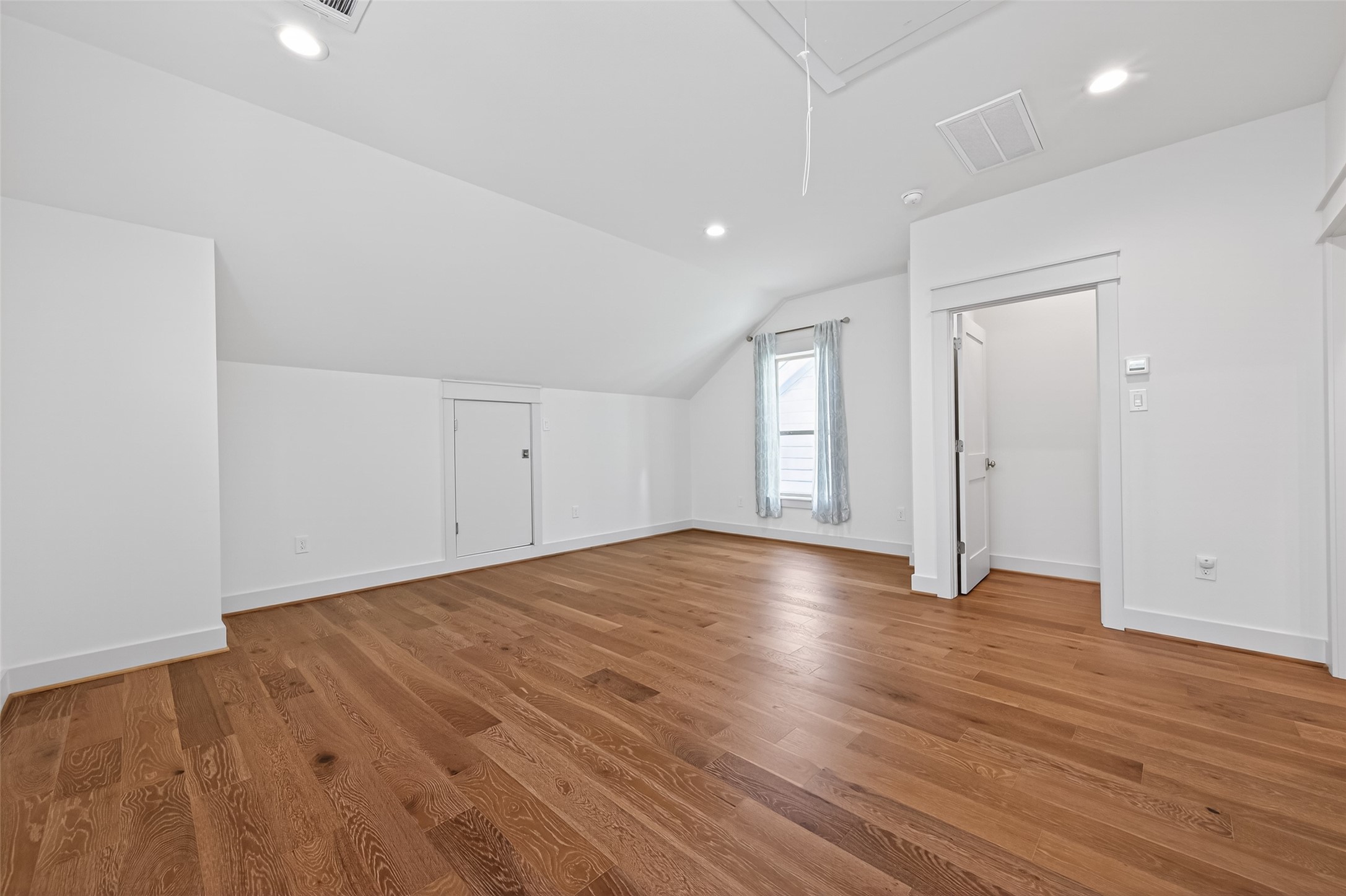  515 W 25th Street #1 - 物件實景