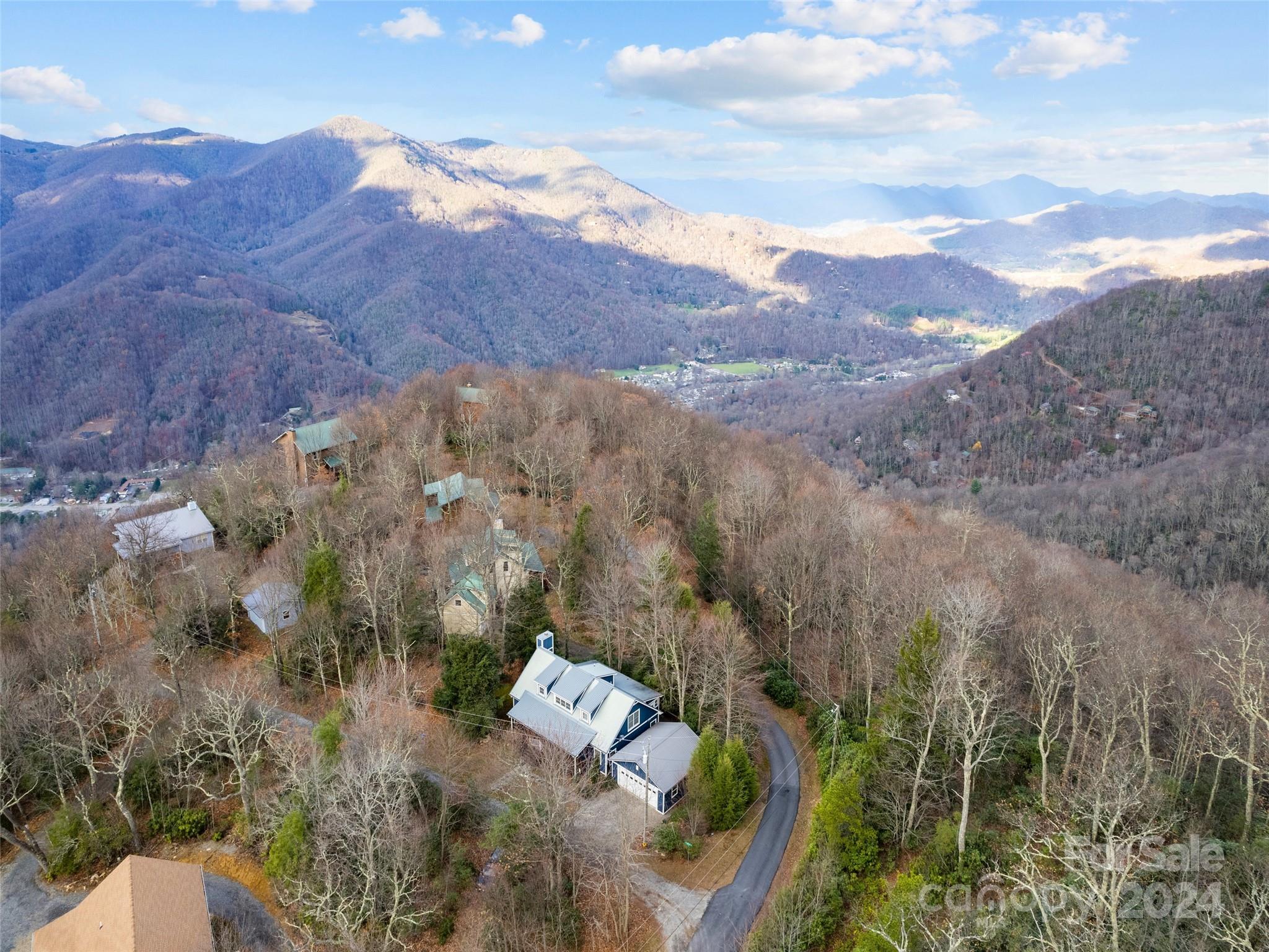 12 Belisle Lane, Maggie Valley, North Carolina, 28751, United States, 4 Bedrooms Bedrooms, ,3 BathroomsBathrooms,Residential,For Sale,12 Belisle Lane,1663193