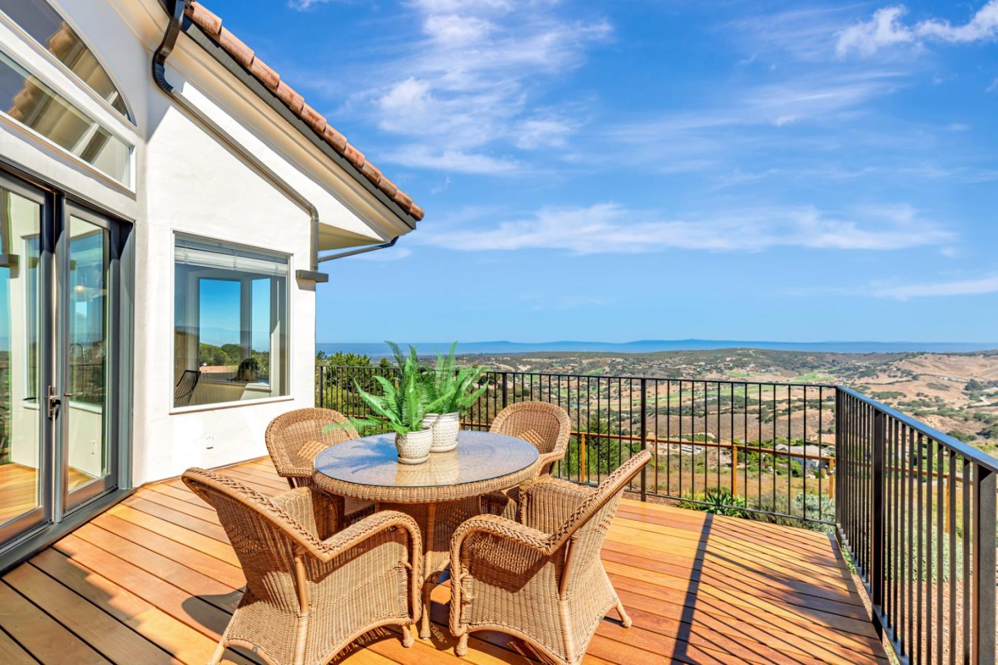 Monterey, California, 93940, United States, 4 Bedrooms Bedrooms, ,5 BathroomsBathrooms,Residential,For Sale,1927415