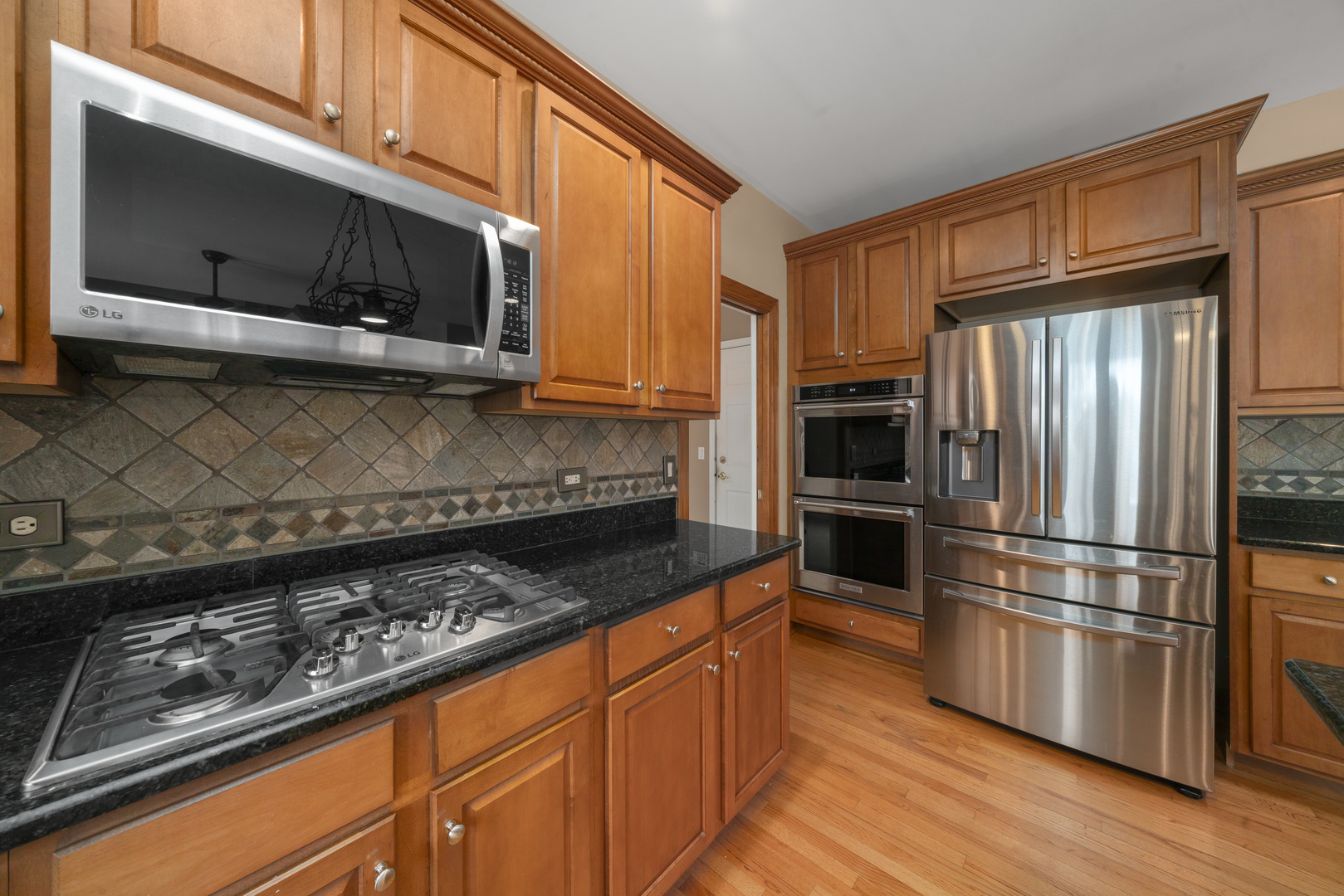 Sugar Grove, Illinois, 60554, United States, 4 Bedrooms Bedrooms, ,4 BathroomsBathrooms,Residential,For Sale,2003228