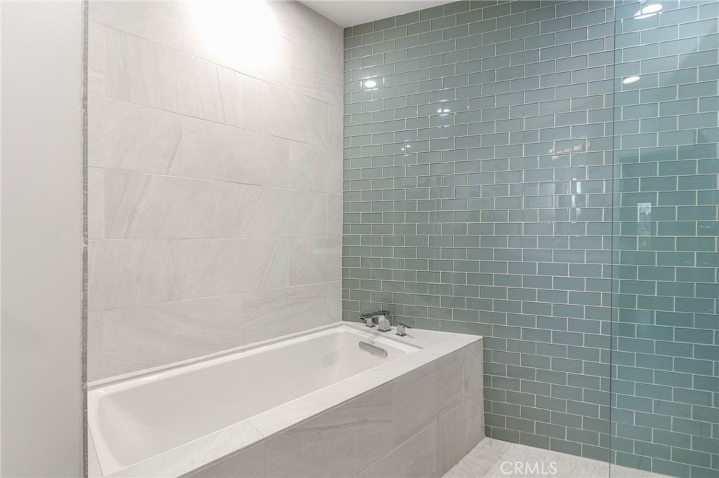 Canyon Lake, California, 92587, United States, 6 Bedrooms Bedrooms, ,5 BathroomsBathrooms,Residential,For Sale,1975311