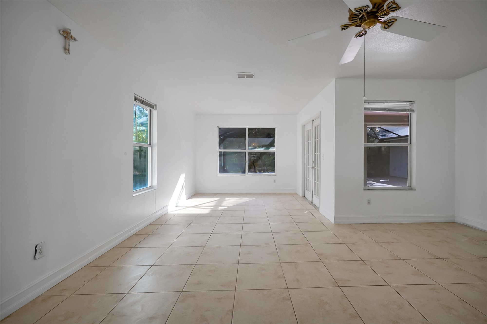 Orlando, Florida, 32833, United States, 4 Bedrooms Bedrooms, ,2 BathroomsBathrooms,Residential,For Sale,1995372