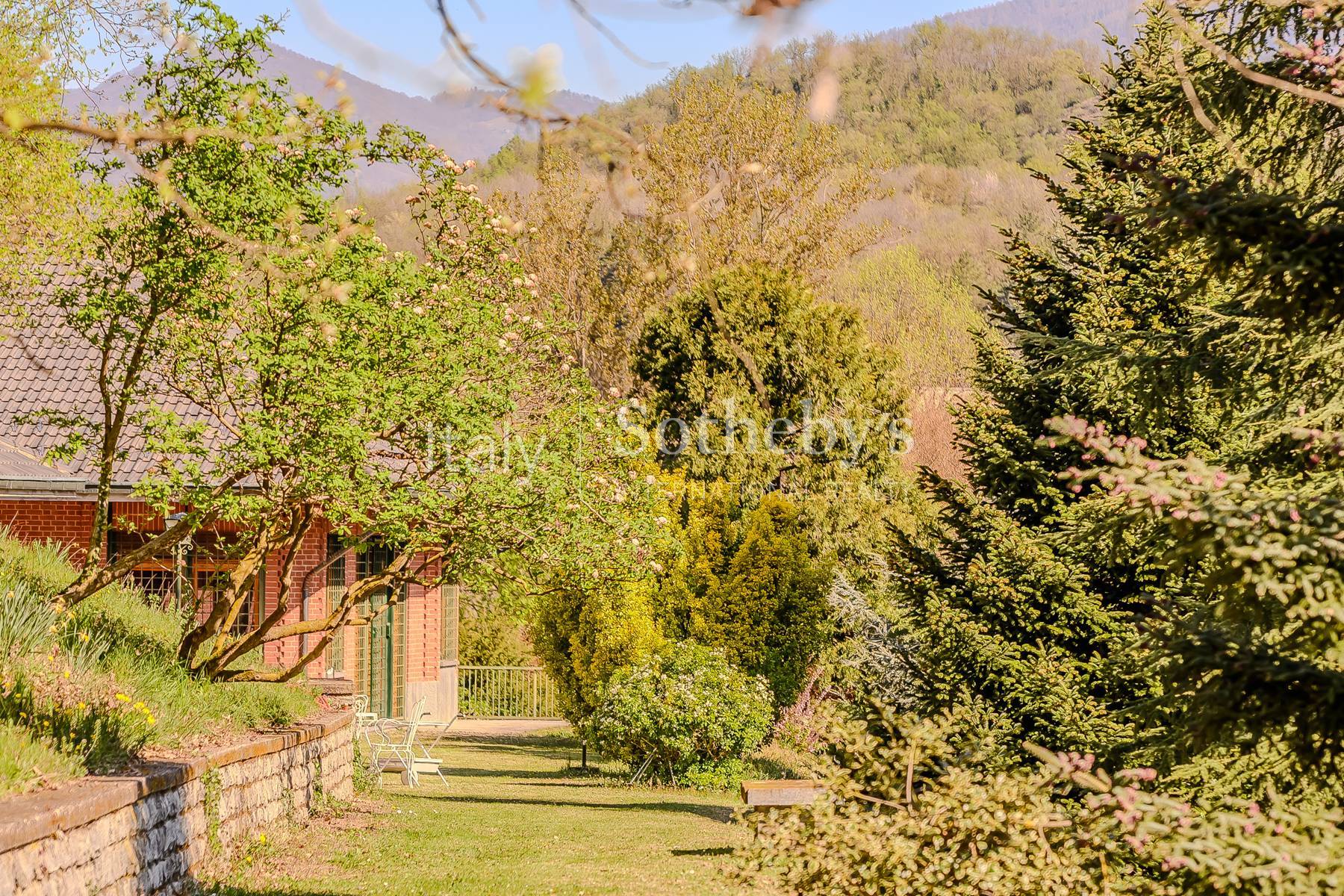  Waterfront villa with private park on Lake Avigliana - 物件實景