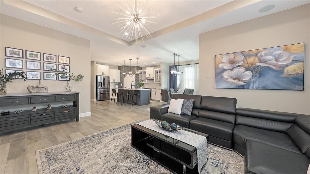 Sarasota, Florida, 34243, United States, 5 Bedrooms Bedrooms, ,4 BathroomsBathrooms,Residential,For Sale,1927282