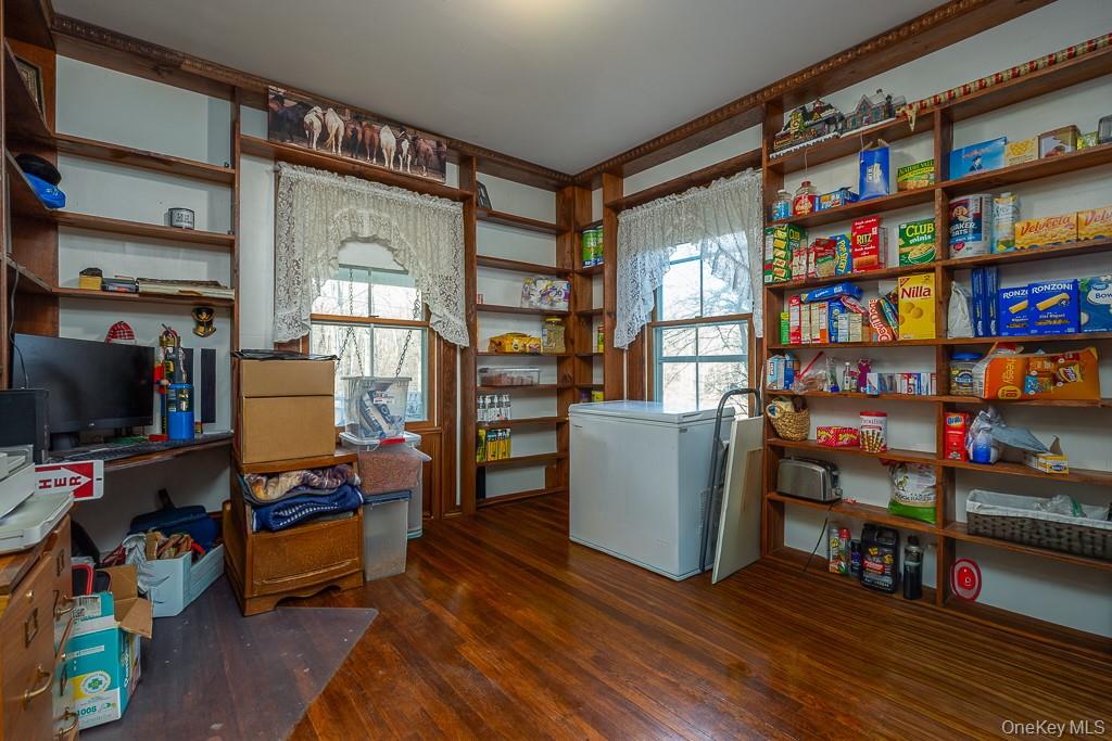 Wallkill, New York, 12589, United States, 4 Bedrooms Bedrooms, ,2 BathroomsBathrooms,Residential,For Sale,1998063