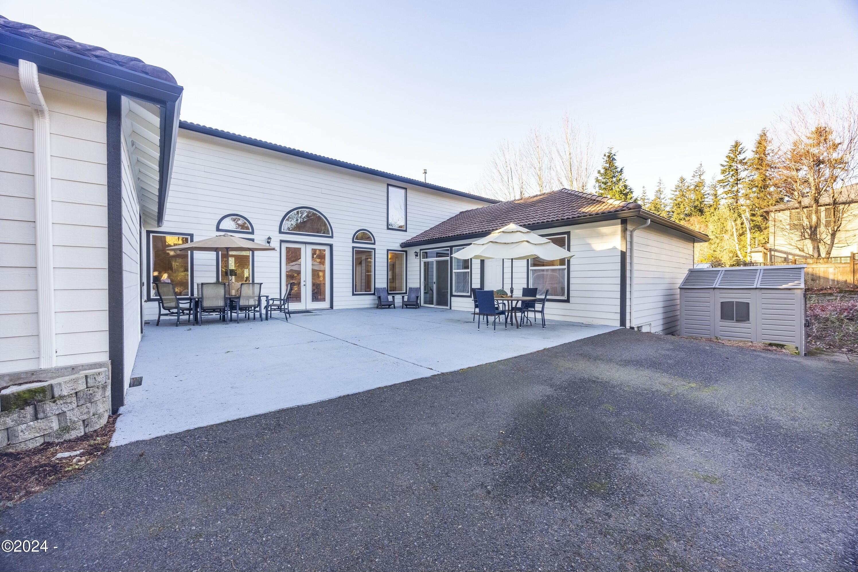 12989 SE Mountain Gate, Happy Valley, Oregon, 97086, United States, 4 Bedrooms Bedrooms, ,5 BathroomsBathrooms,Residential,For Sale,12989 SE Mountain Gate,1668514