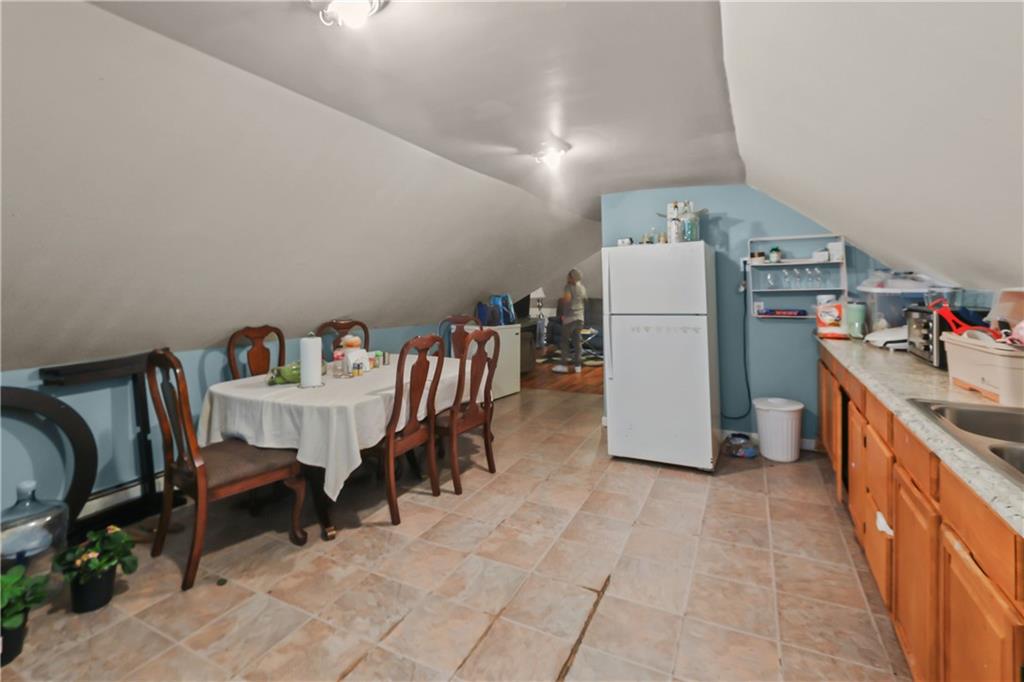 Providence, Rhode Island, 02907, United States, 10 Bedrooms Bedrooms, ,6 BathroomsBathrooms,Residential,For Sale,1844699