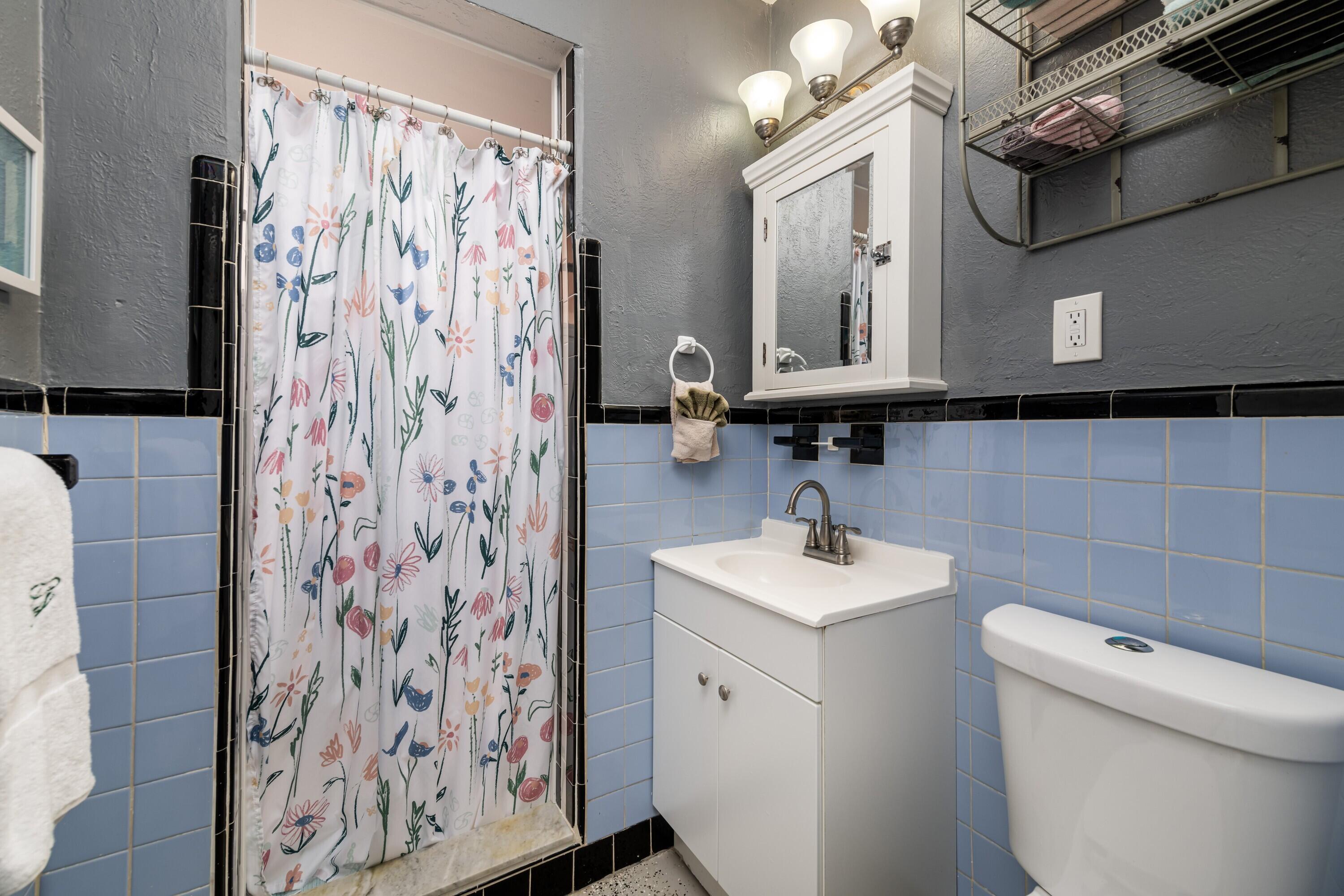 MARATHON, Florida, 33050, United States, 3 Bedrooms Bedrooms, ,2 BathroomsBathrooms,Residential,For Sale,1896234