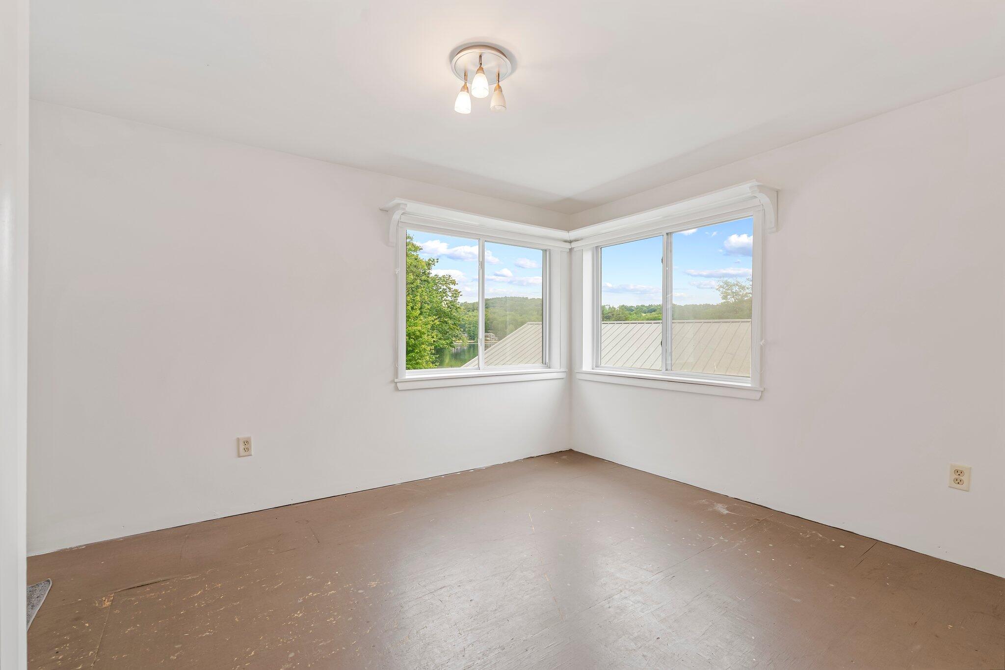 Limerick, Maine, 04048, United States, 4 Bedrooms Bedrooms, ,2 BathroomsBathrooms,Residential,For Sale,1916367