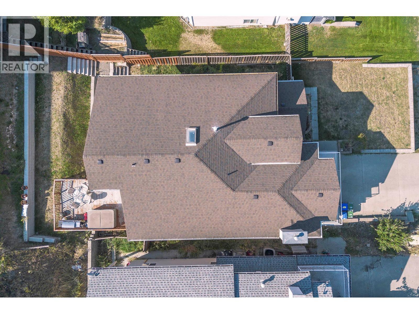 KAMLOOPS, British Columbia, V1S 1W2, CA, 6 Bedrooms Bedrooms, ,4 BathroomsBathrooms,Residential,For Sale,1950563