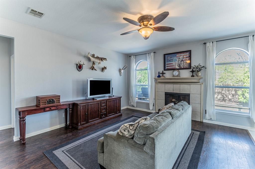 Flower Mound, Texas, 75028, United States, 5 Bedrooms Bedrooms, ,3 BathroomsBathrooms,Residential,For Sale,2028396