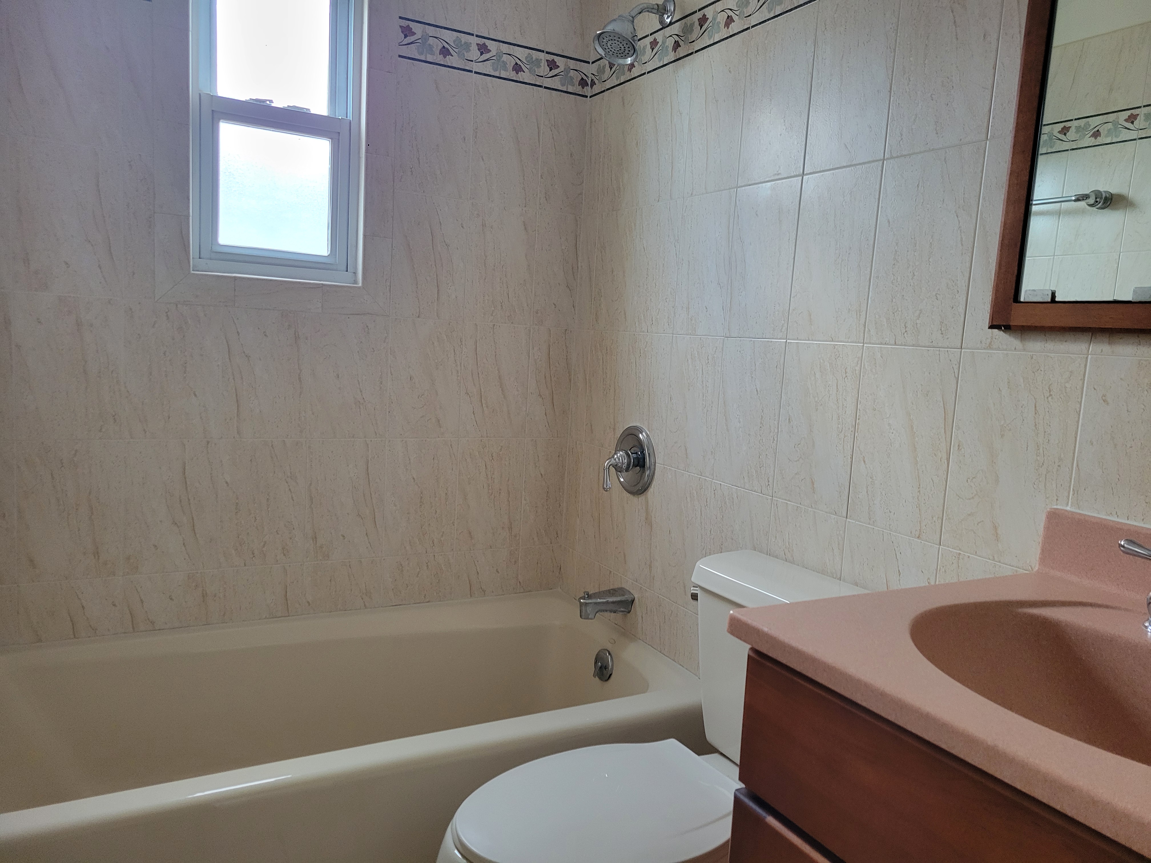 New Hyde Park, New York, 11040, United States, 4 Bedrooms Bedrooms, ,3 BathroomsBathrooms,Residential,For Sale,1928369