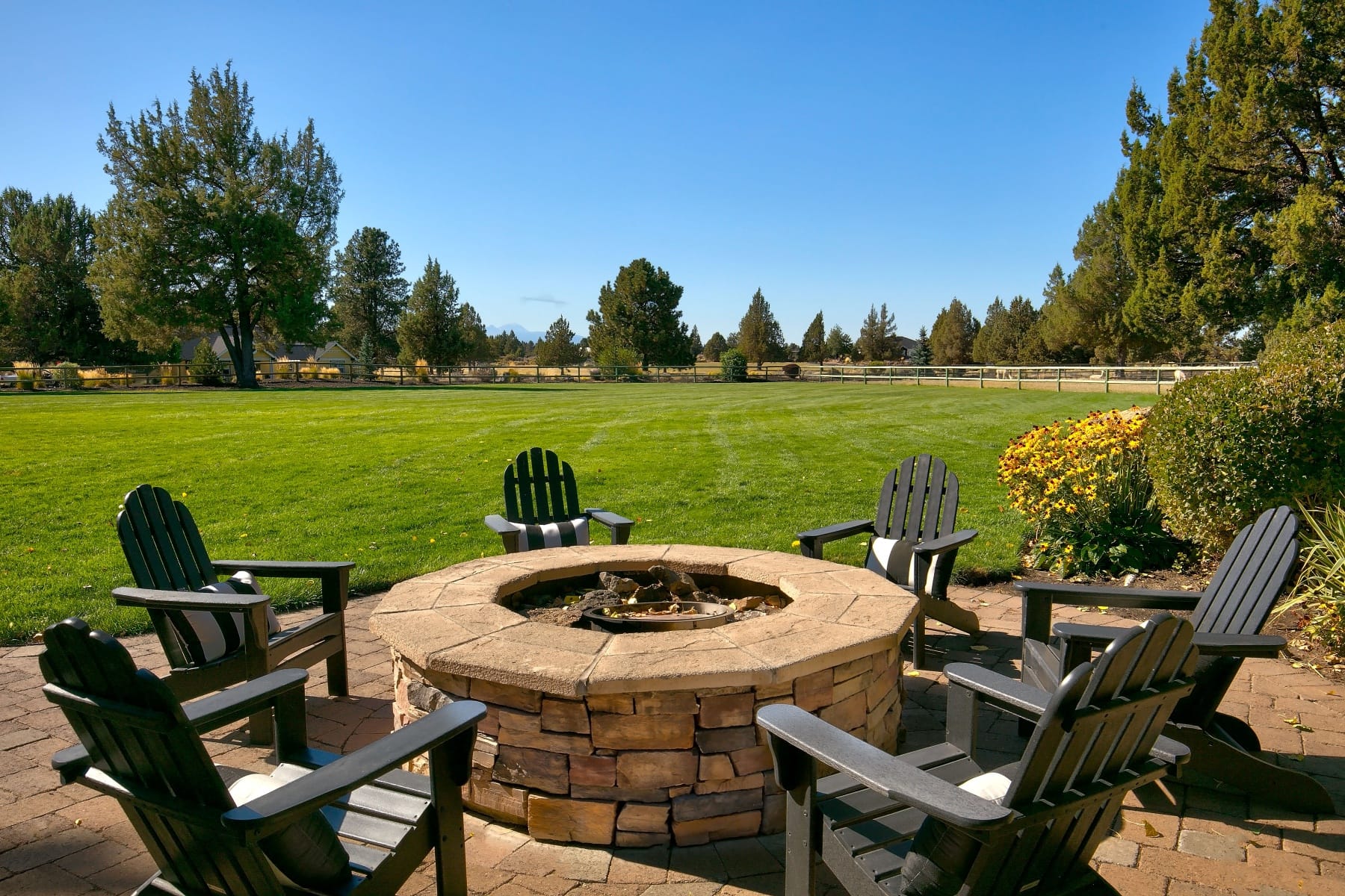  22155 Rickard Road Bend, OR 97702 - 物件實景