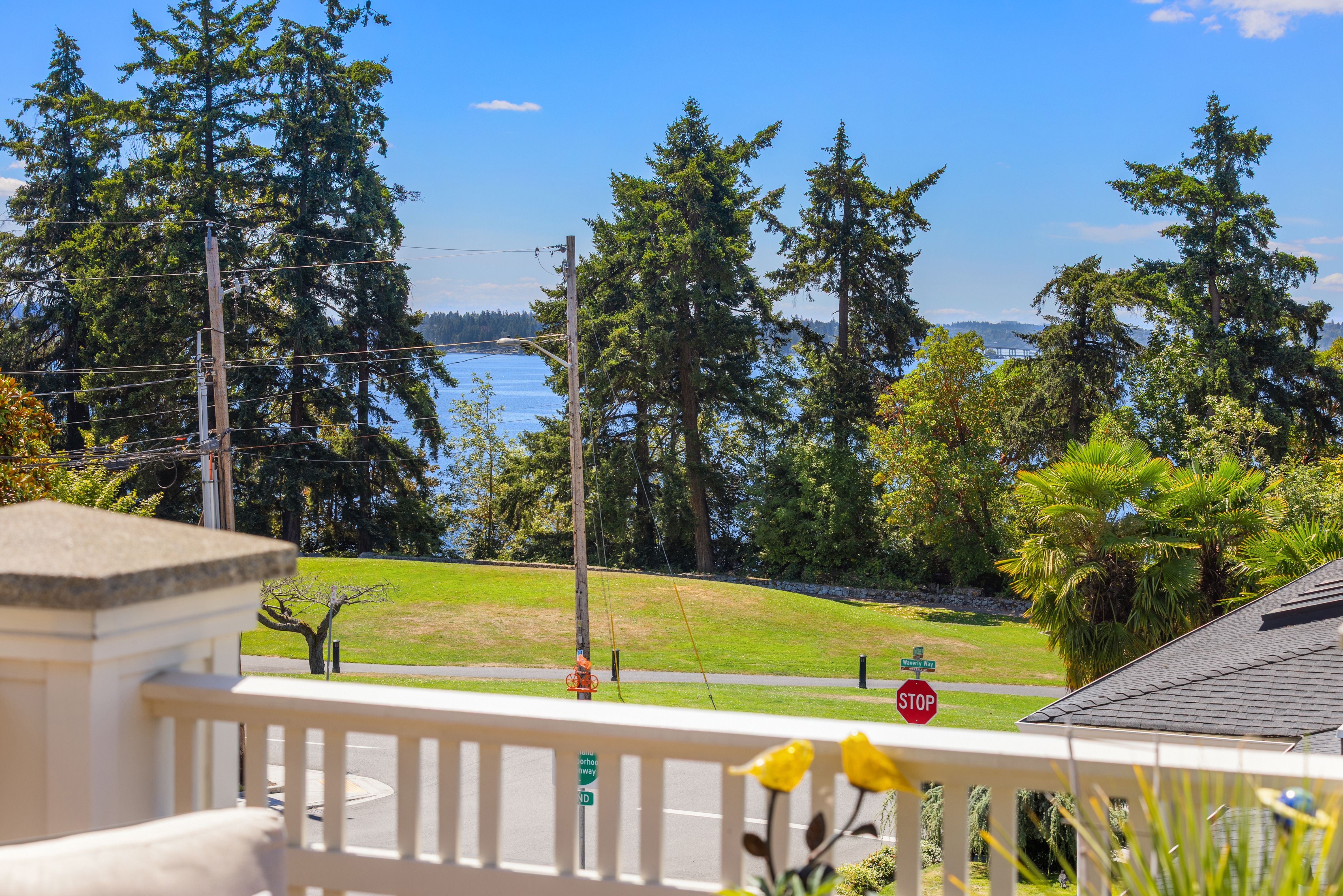  421 2nd St W, Kirkland, WA 98033 - 物件實景