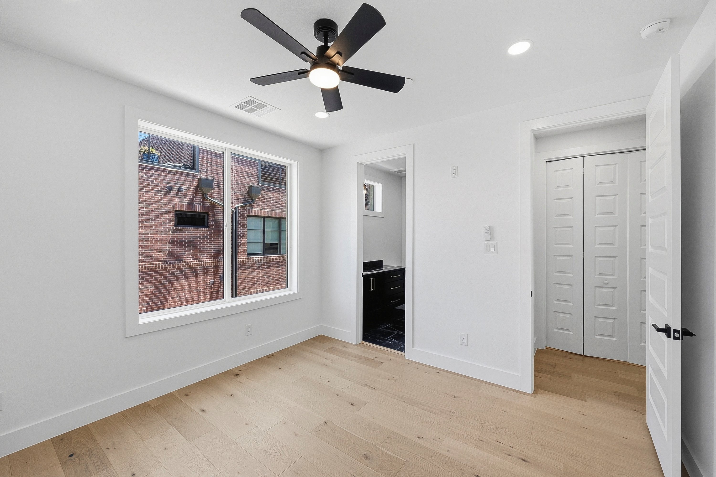  400 Vista Buena Trail, Fort Worth, TX, 76111 - 物件實景