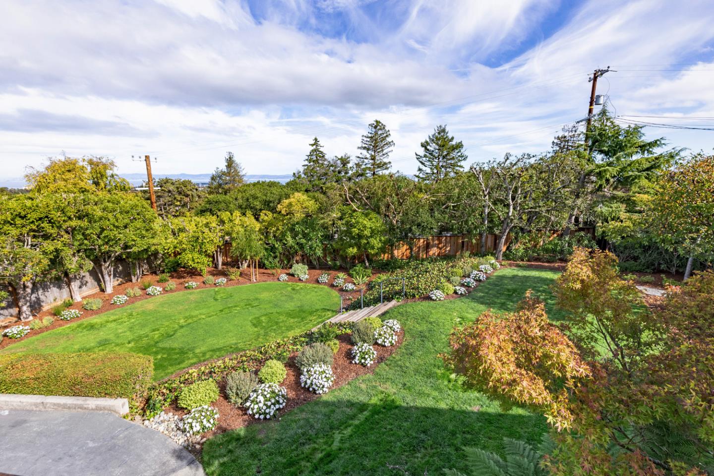 Hillsborough, California, 94010, United States, 3 Bedrooms Bedrooms, ,4 BathroomsBathrooms,Residential,For Sale,1989109