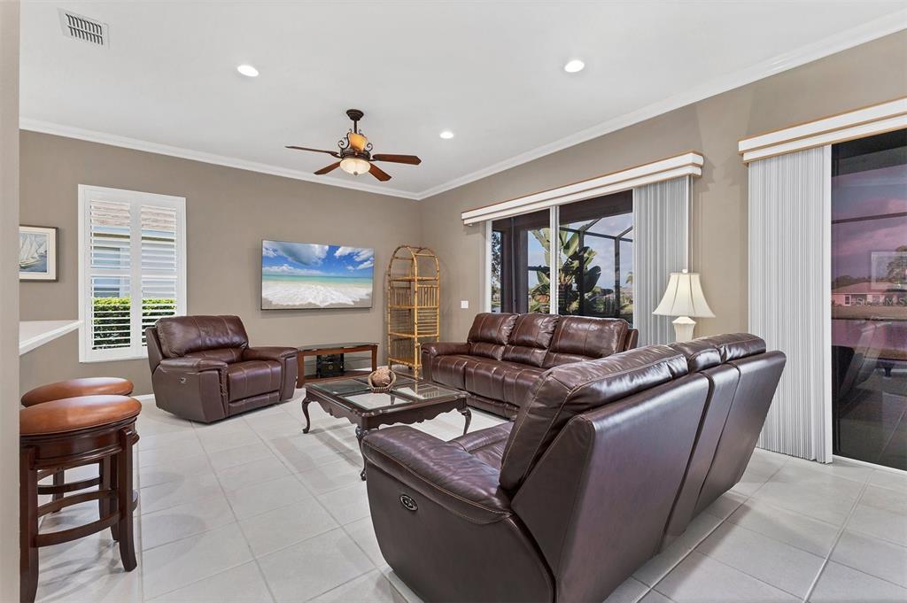 Sarasota, Florida, 34238, United States, 4 Bedrooms Bedrooms, ,2 BathroomsBathrooms,Residential,For Sale,1985448