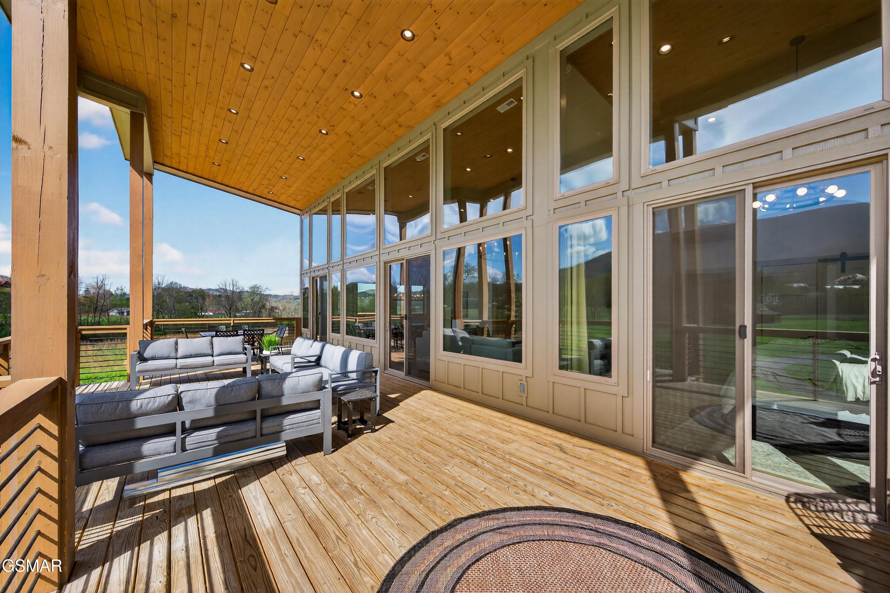 Sevierville, Tennessee, 37862, United States, 5 Bedrooms Bedrooms, ,7 BathroomsBathrooms,Residential,For Sale,2035739