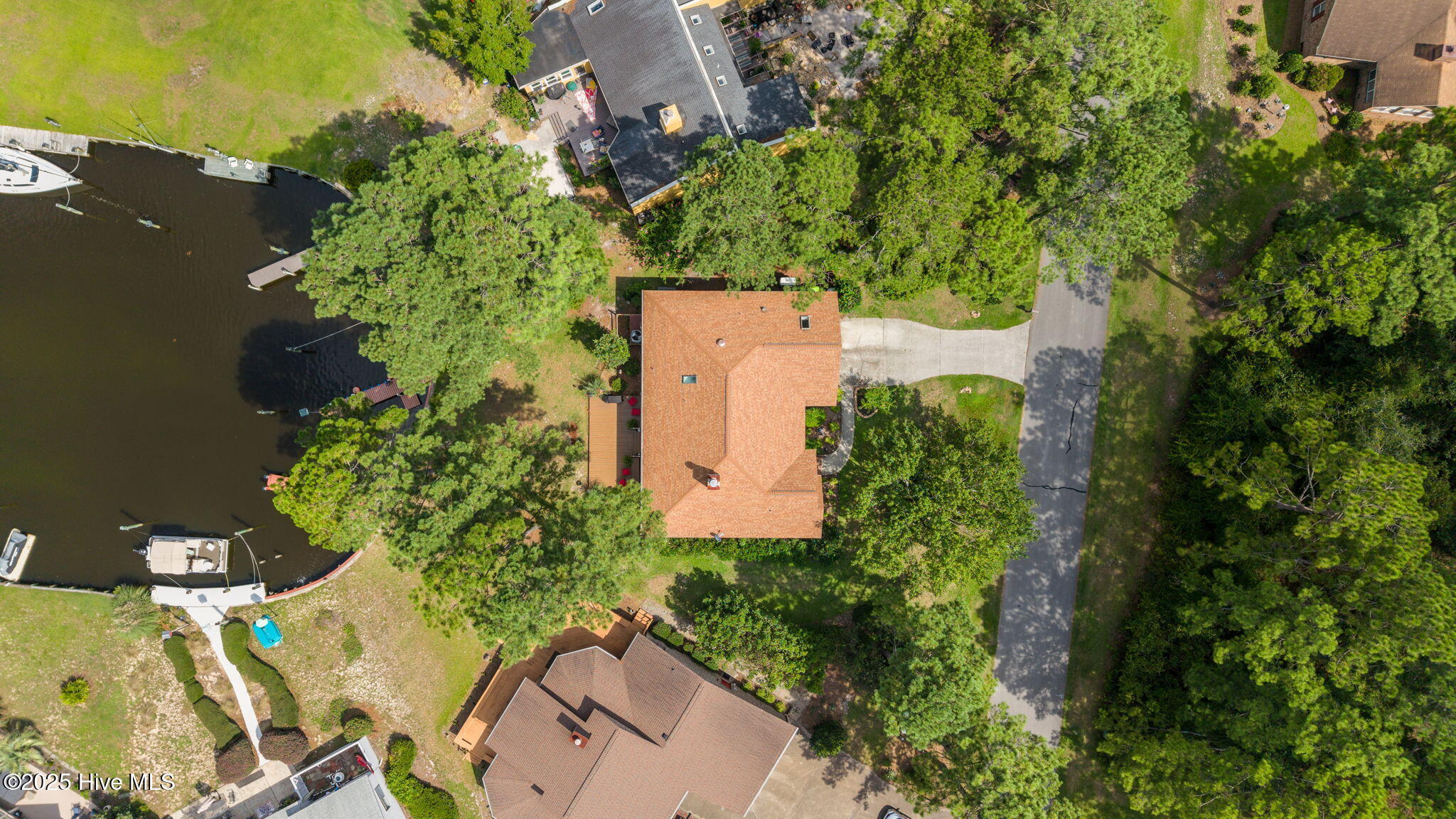 New Bern, North Carolina, 28560, United States, 4 Bedrooms Bedrooms, ,3 BathroomsBathrooms,Residential,For Sale,1946891