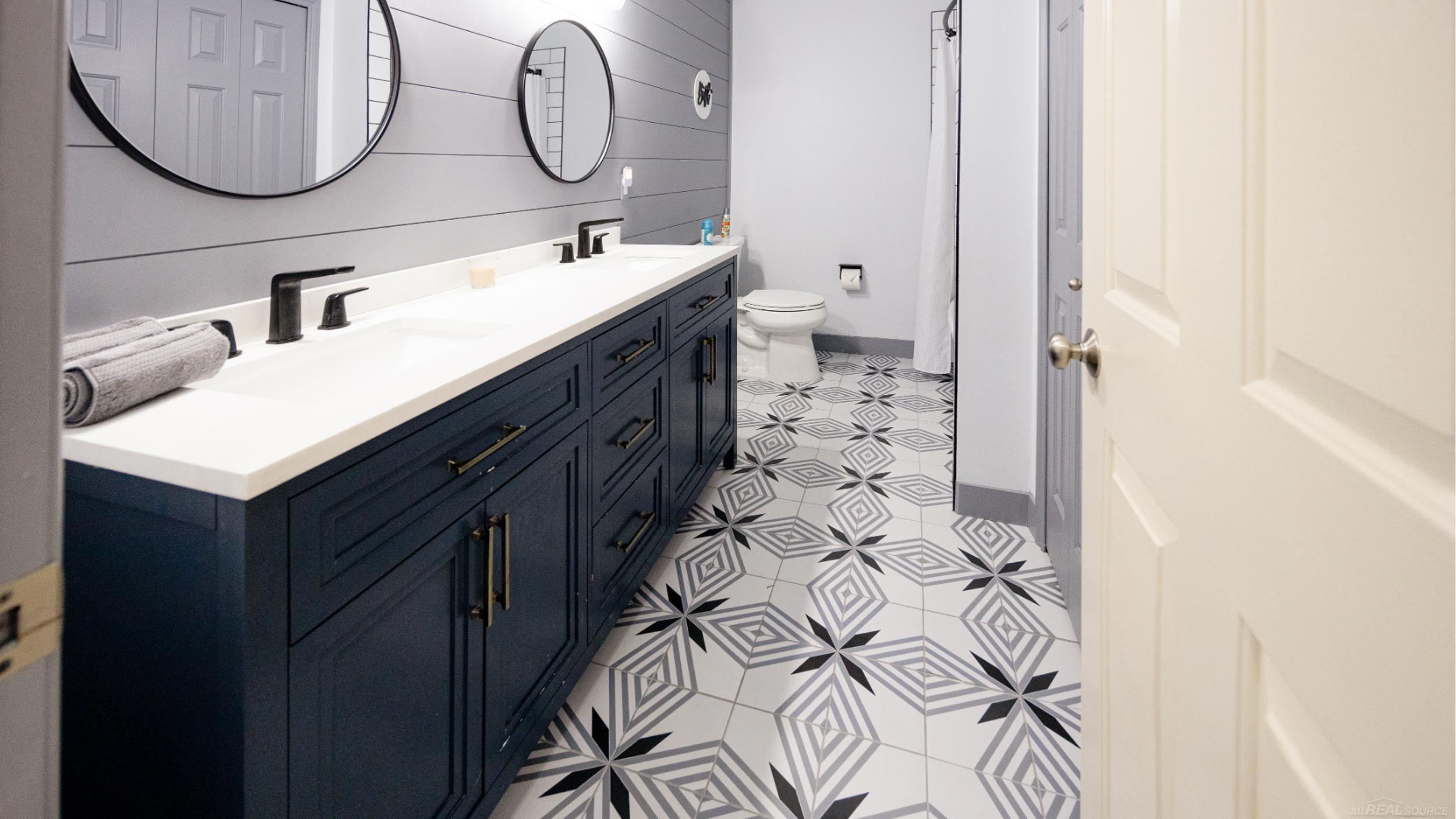 Macomb, Michigan, 48044, United States, 4 Bedrooms Bedrooms, ,3 BathroomsBathrooms,Residential,For Sale,2005234