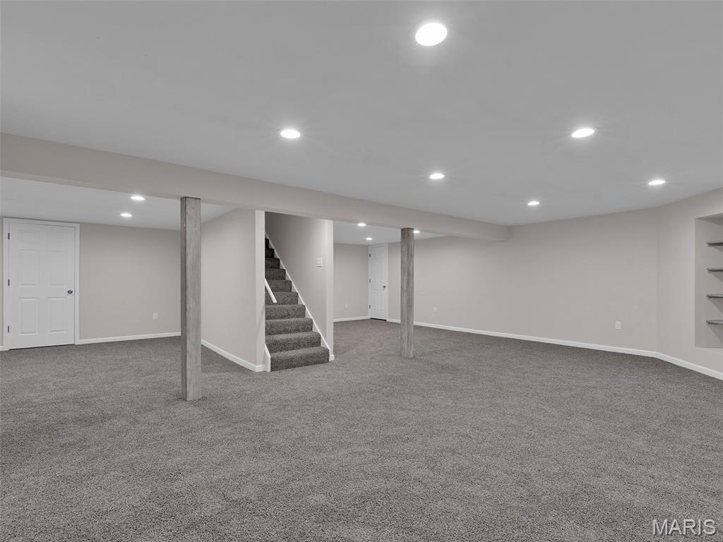 Ballwin, Missouri, 63011, United States, 5 Bedrooms Bedrooms, ,3 BathroomsBathrooms,Residential,For Sale,1992097