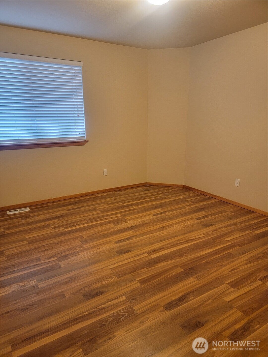 Marysville, Washington, 98270, United States, 4 Bedrooms Bedrooms, ,3 BathroomsBathrooms,Residential,For Sale,1936976