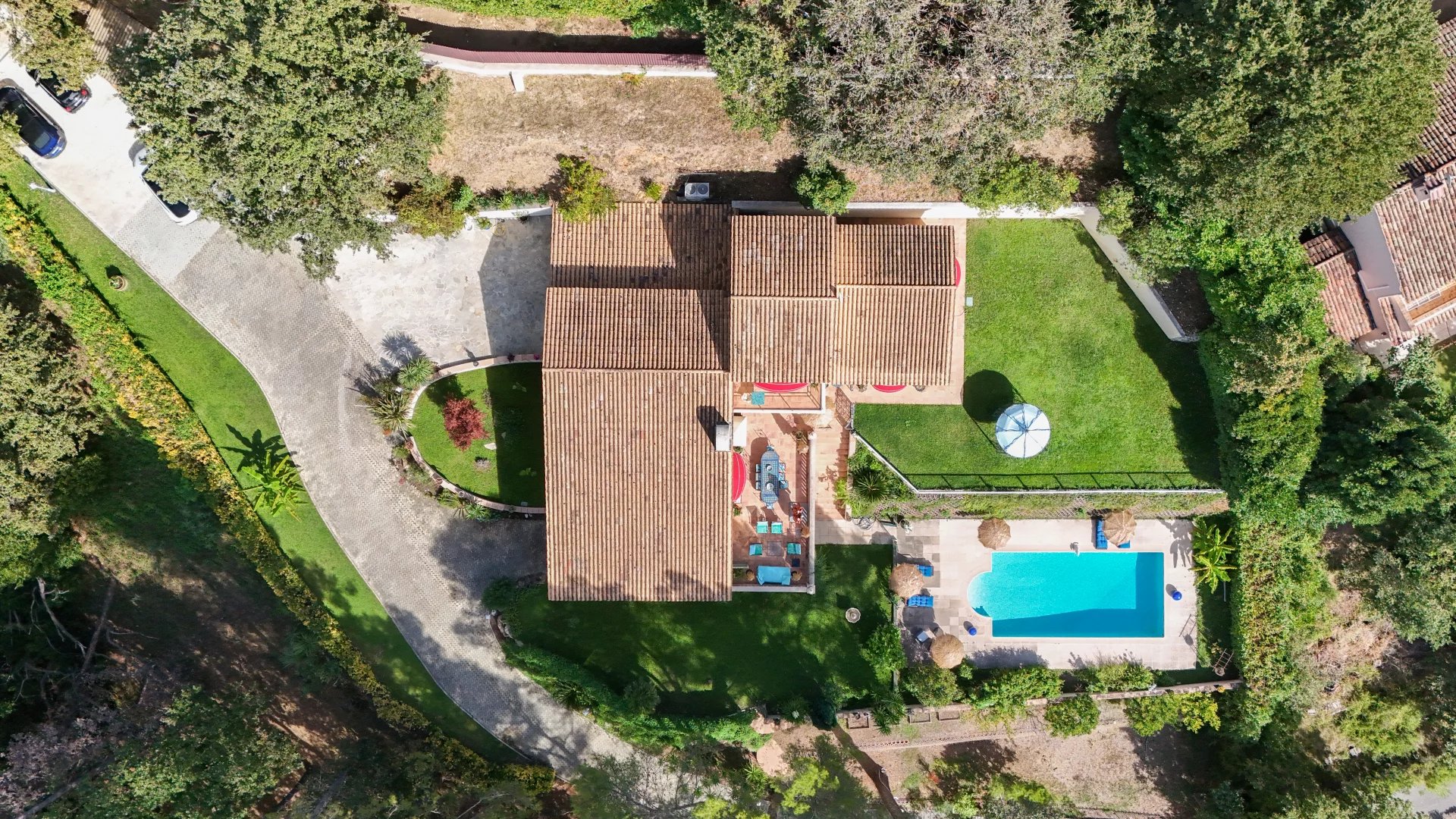 Mougins, Provence-Alpes-Côte d’Azur, 06250, FR, 6 Bedrooms Bedrooms, ,4 BathroomsBathrooms,Residential,For Sale,1987757