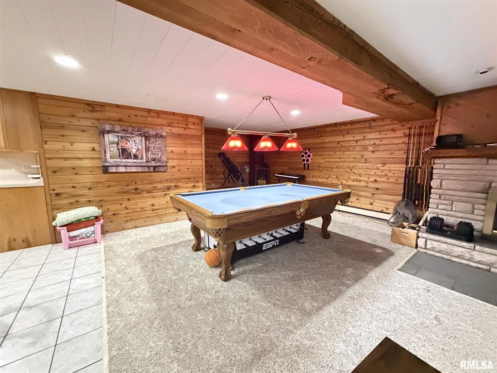 Abingdon, Illinois, 61410, United States, 3 Bedrooms Bedrooms, ,2 BathroomsBathrooms,Residential,For Sale,1976226