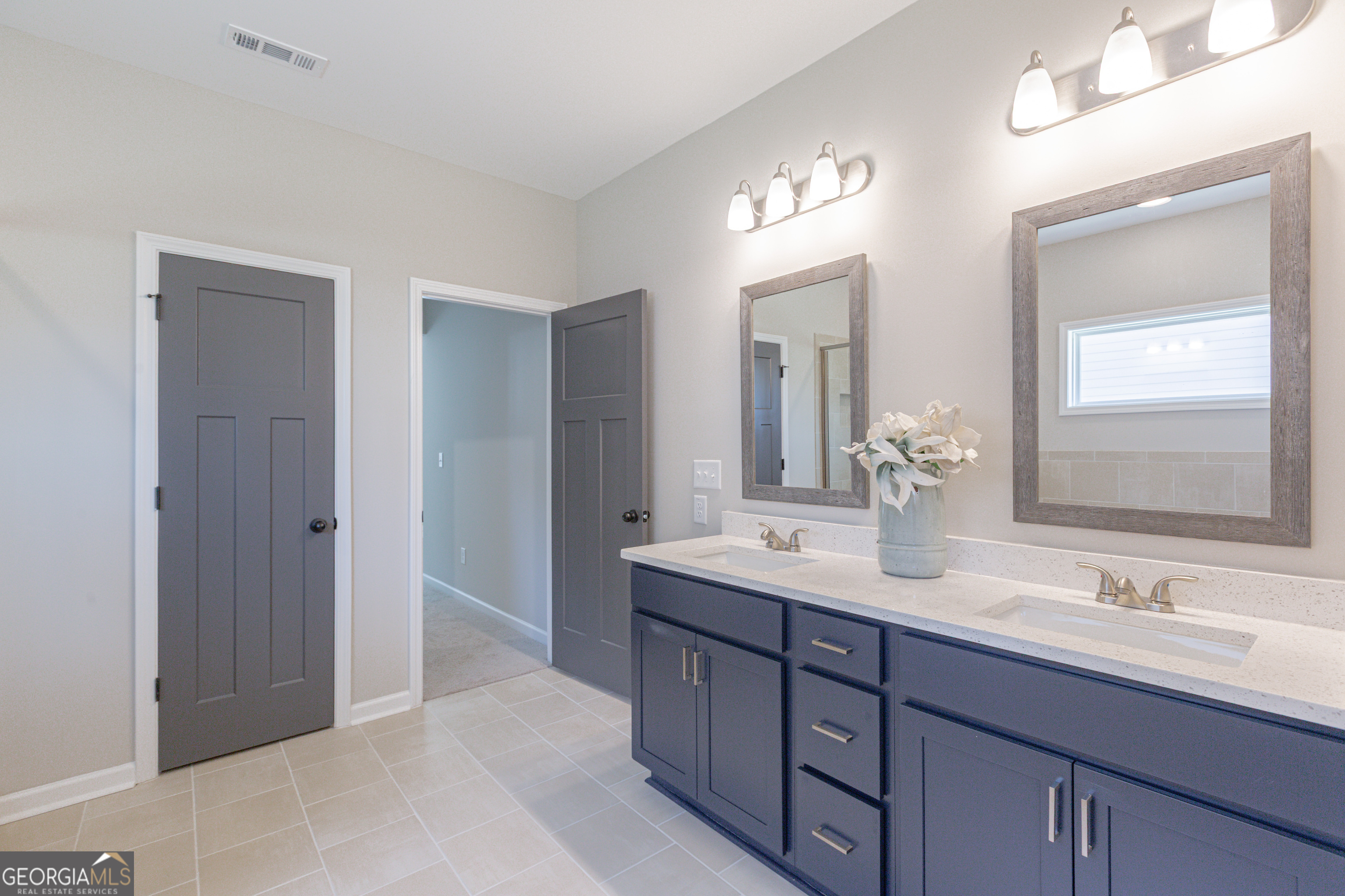 Senoia, Georgia, 30276, United States, 4 Bedrooms Bedrooms, ,3 BathroomsBathrooms,Residential,For Sale,1987770