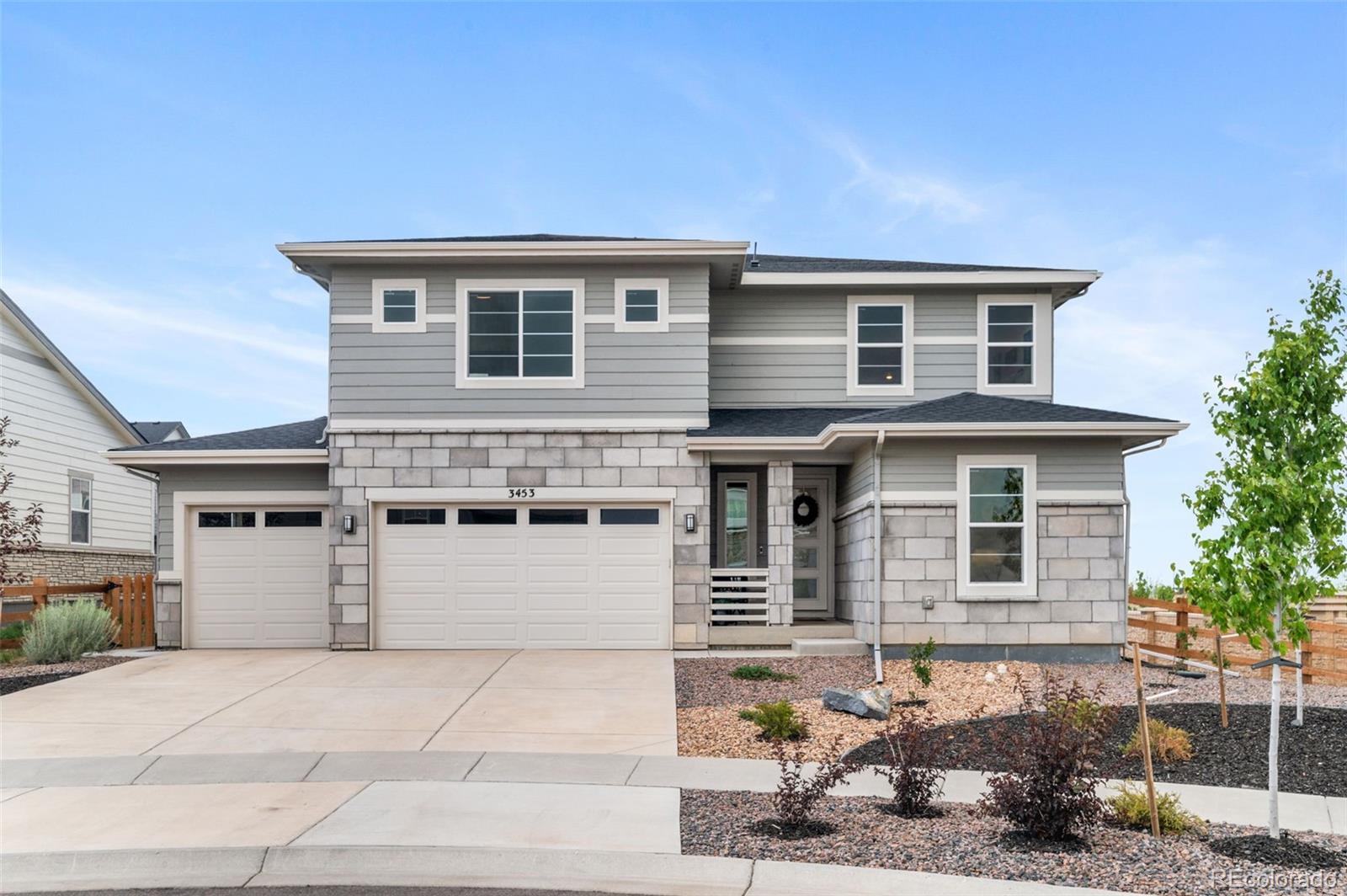 Aurora, Colorado, 80019, United States, 4 Bedrooms Bedrooms, ,2 BathroomsBathrooms,Residential,For Sale,1912379