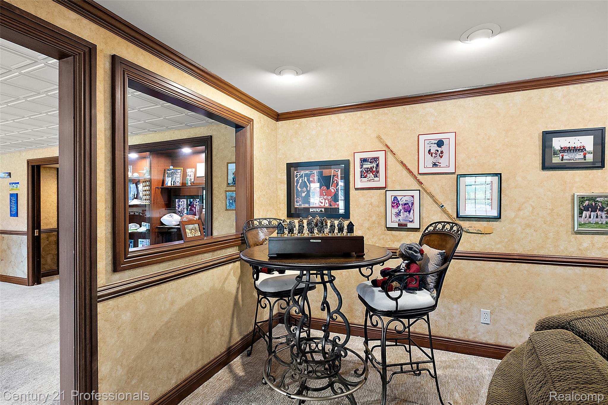 GrandBlanc, Michigan, 48439, United States, 4 Bedrooms Bedrooms, ,5 BathroomsBathrooms,Residential,For Sale,1980457