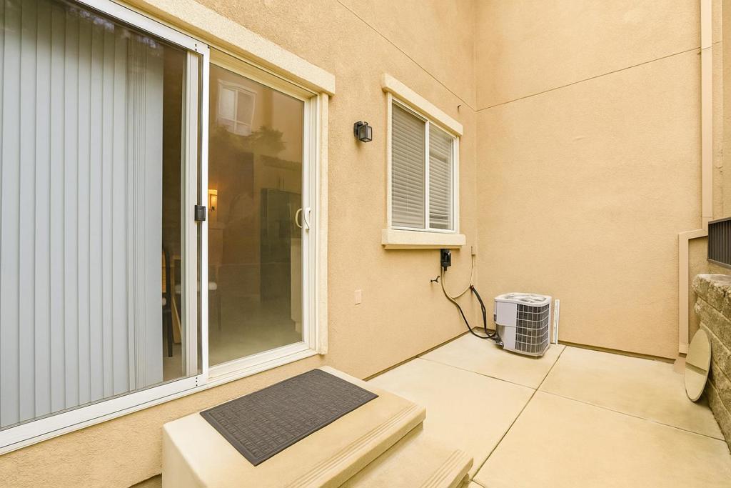 San Jose, California, 95136, United States, 2 Bedrooms Bedrooms, ,3 BathroomsBathrooms,Residential,For Sale,1987306