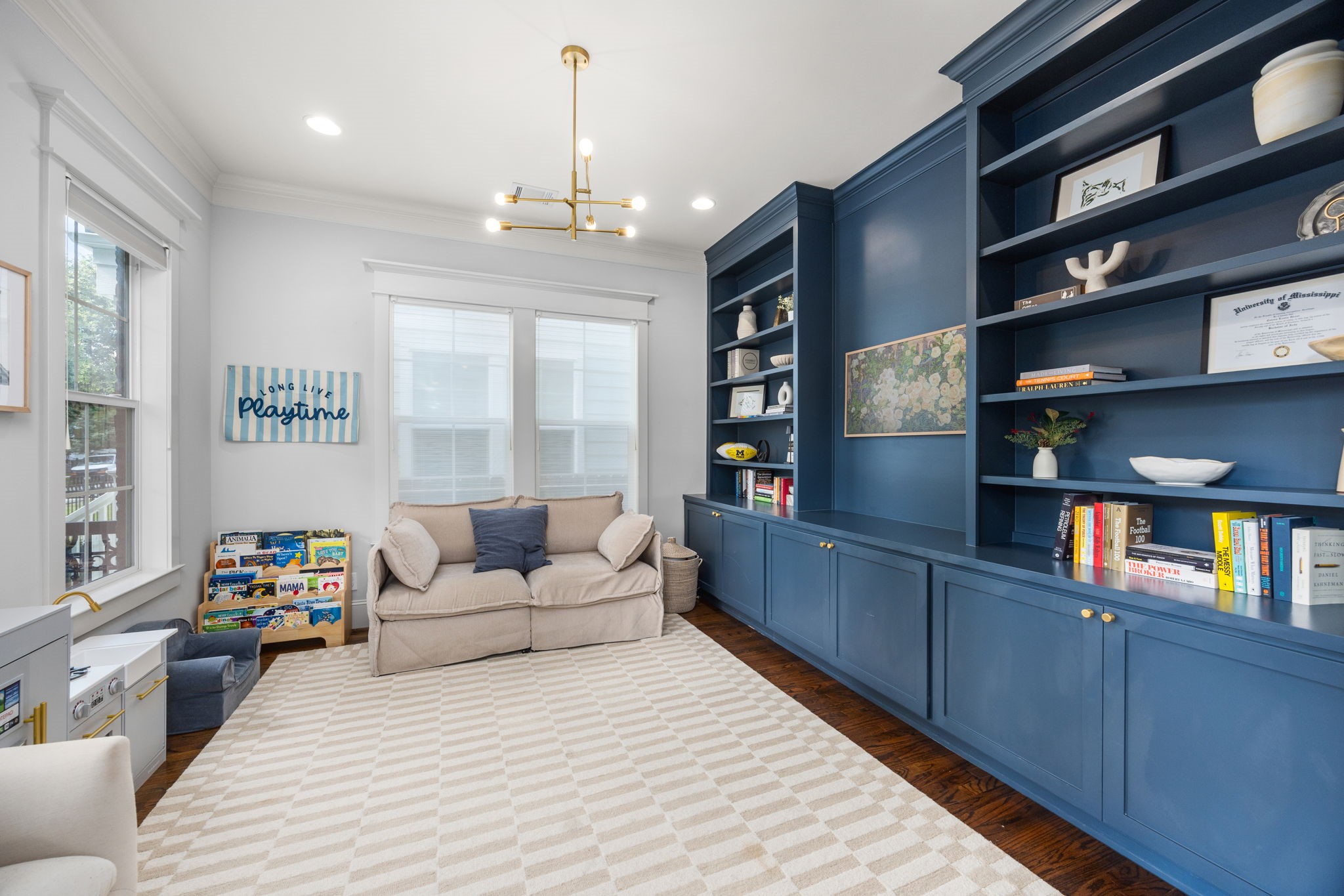  733 Ashland Street C - 物件實景