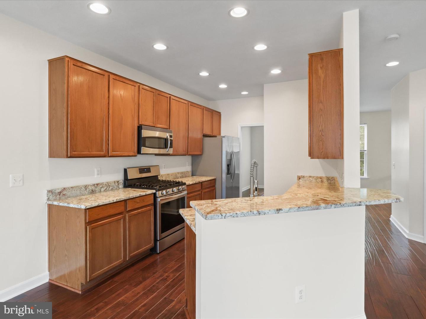 Alexandria, Virginia, 22306, United States, 3 Bedrooms Bedrooms, ,4 BathroomsBathrooms,Residential,For Sale,1989566