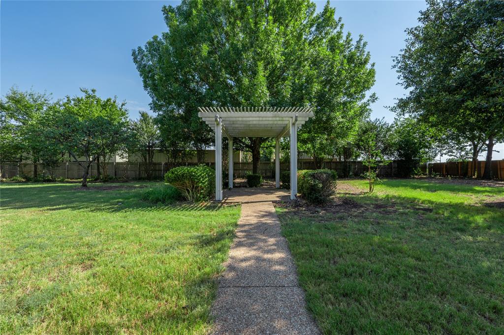 Crowley, Texas, 76036, United States, 4 Bedrooms Bedrooms, ,3 BathroomsBathrooms,Residential,For Sale,1930619