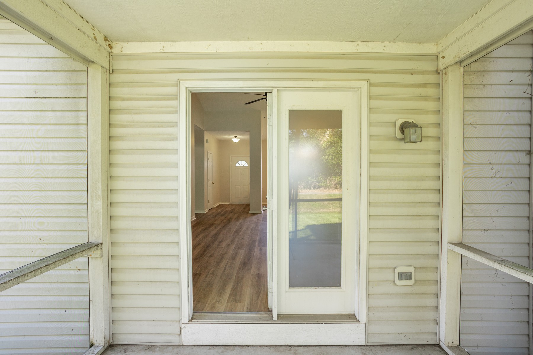  Inviting 3 Bedroom Home Located in Quiet Cul-De-Sacmary - 物件實景