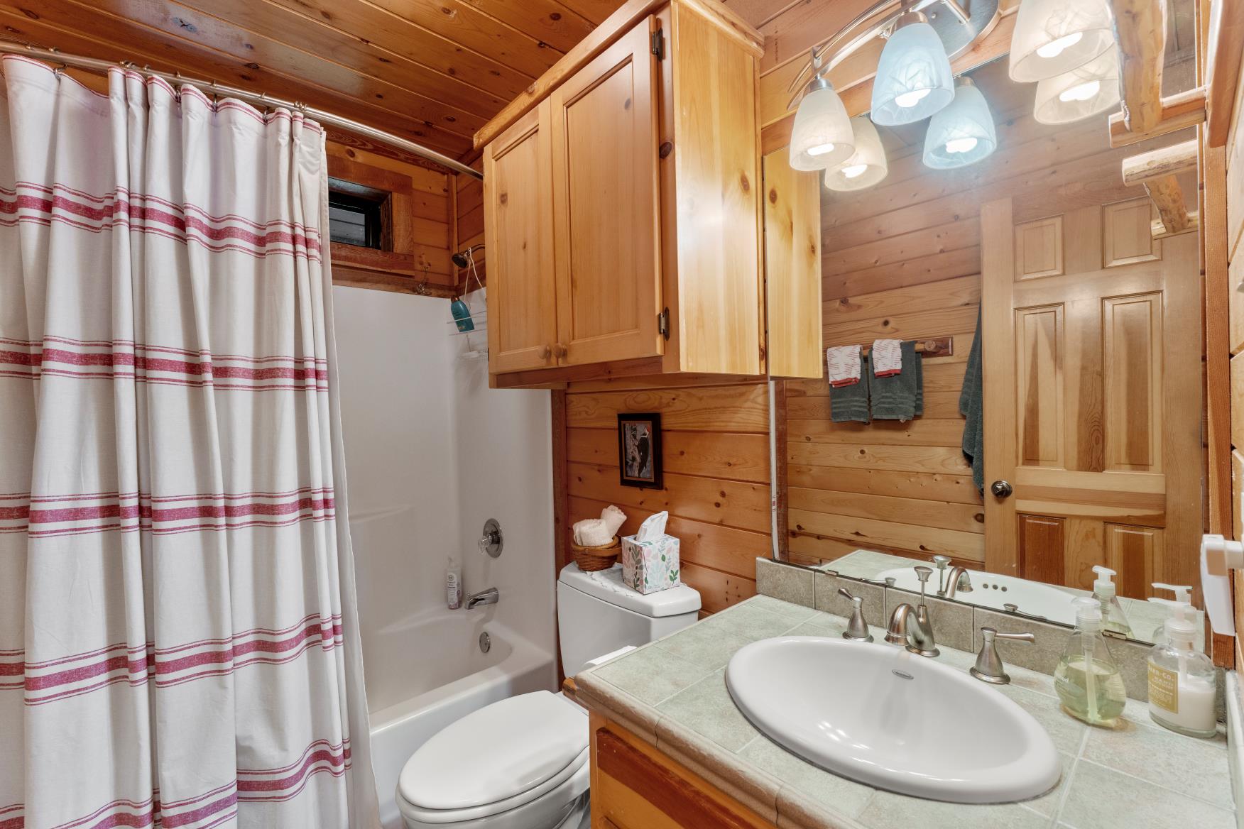 Quitman, Texas, 75783, United States, 3 Bedrooms Bedrooms, ,3 BathroomsBathrooms,Residential,For Sale,1921842