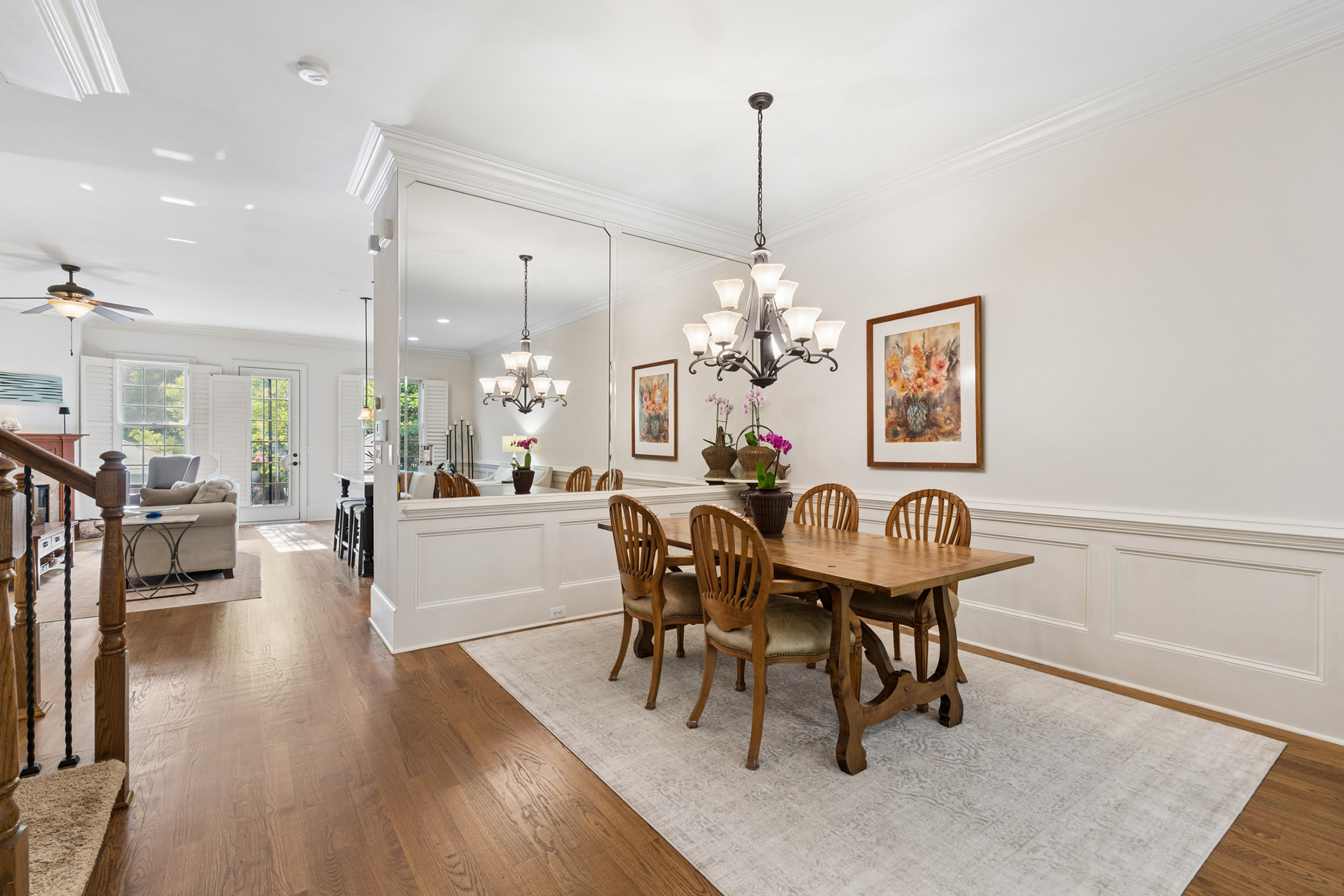  Four Level Brick Townhome with Private Elevator in Gated One Ivy Walk - 物件實景