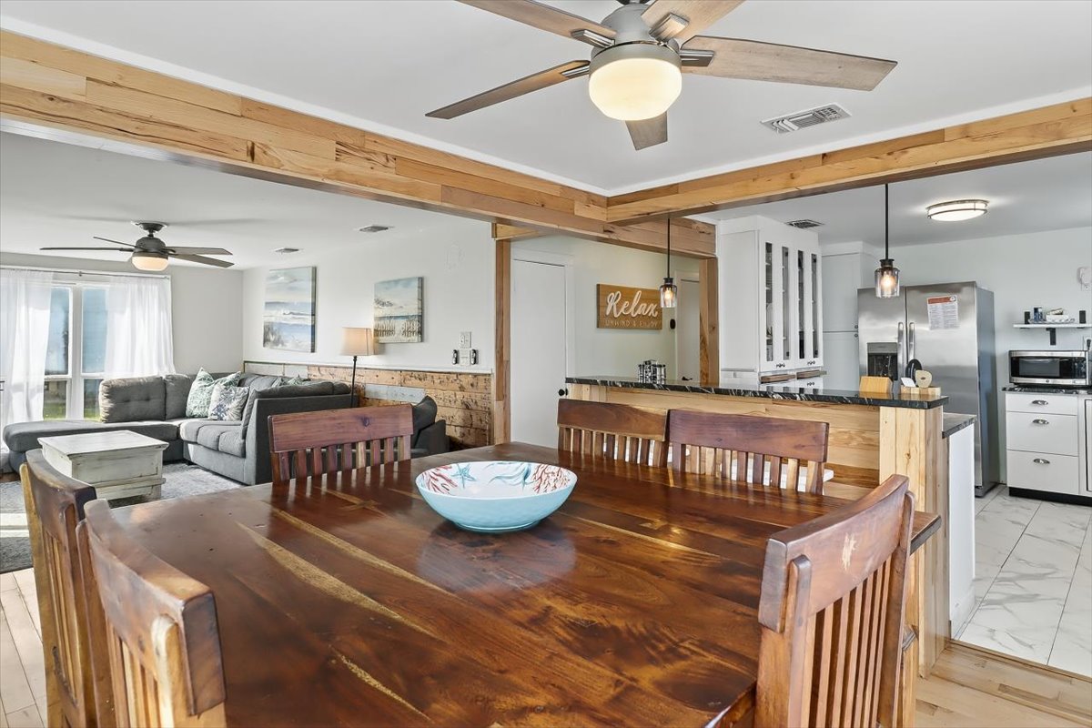 Port Aransas, Texas, 78373, United States, 3 Bedrooms Bedrooms, ,2 BathroomsBathrooms,Residential,For Sale,1973811