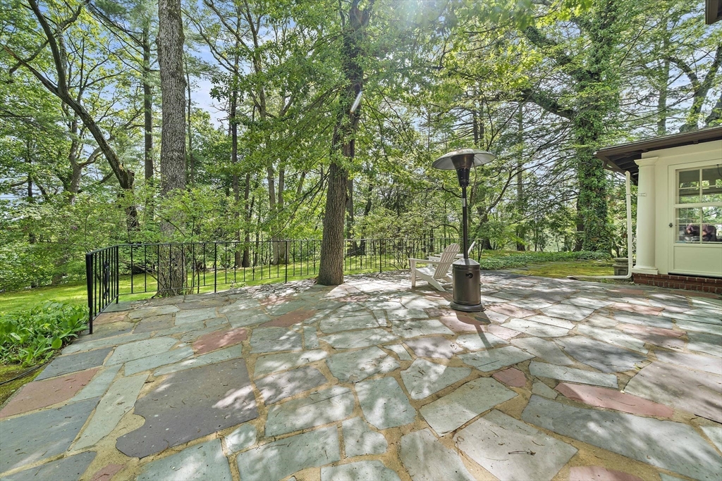 Newton, Massachusetts, 02468, United States, 4 Bedrooms Bedrooms, ,4 BathroomsBathrooms,Residential,For Sale,1829542