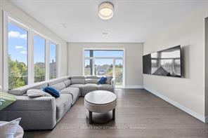 Otawa, Ontario, K1T 4B7, CA, 6 Bedrooms Bedrooms, ,5 BathroomsBathrooms,Residential,For Sale,1941709