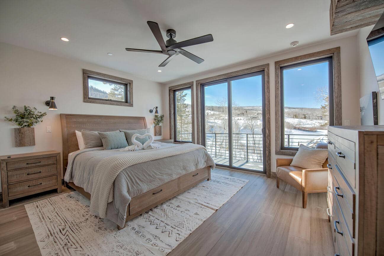 Sevierville, Tennessee, 378762, United States, 4 Bedrooms Bedrooms, ,7 BathroomsBathrooms,Residential,For Sale,1980543