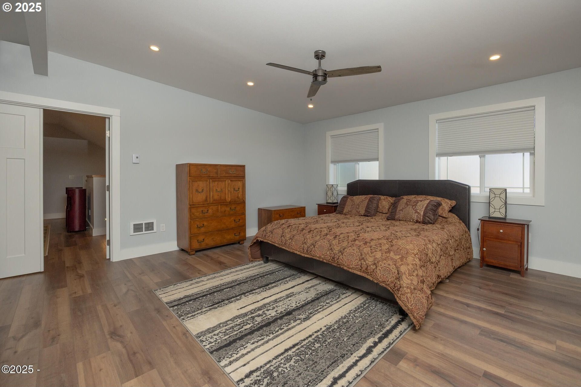 Toledo, Oregon, 97391, United States, 4 Bedrooms Bedrooms, ,2 BathroomsBathrooms,Residential,For Sale,1897015
