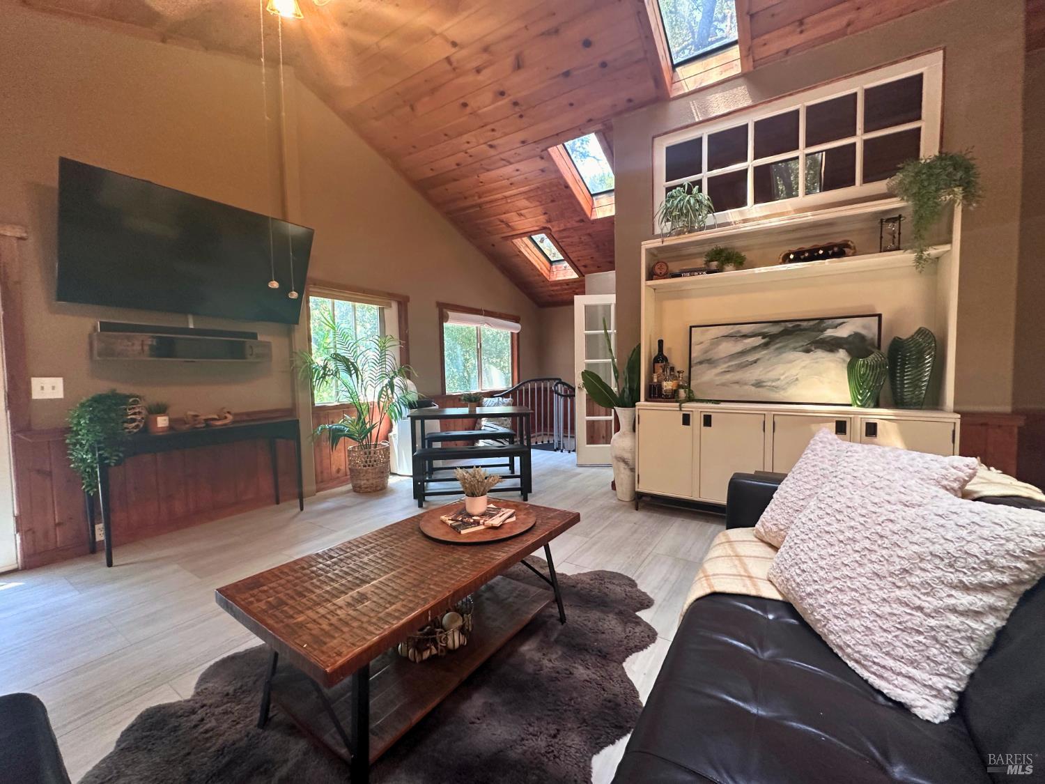 Sunol, California, 94586, United States, 3 Bedrooms Bedrooms, ,2 BathroomsBathrooms,Residential,For Sale,1900875