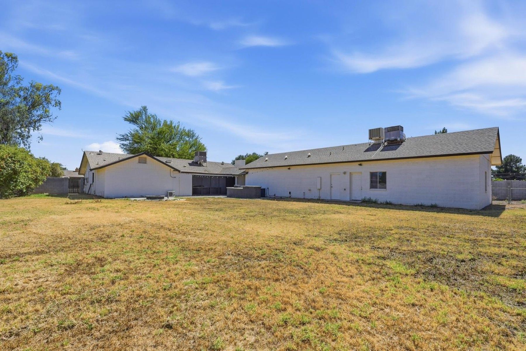  2266 E Willis Rd  Gilbert, AZ - 物件實景