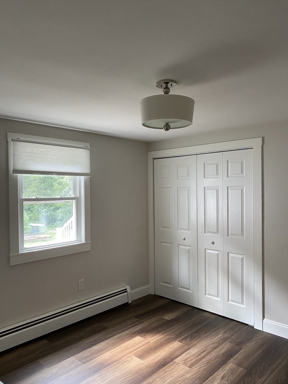 Groveland, Massachusetts, 01834, United States, 5 Bedrooms Bedrooms, ,3 BathroomsBathrooms,Residential,For Sale,1909322