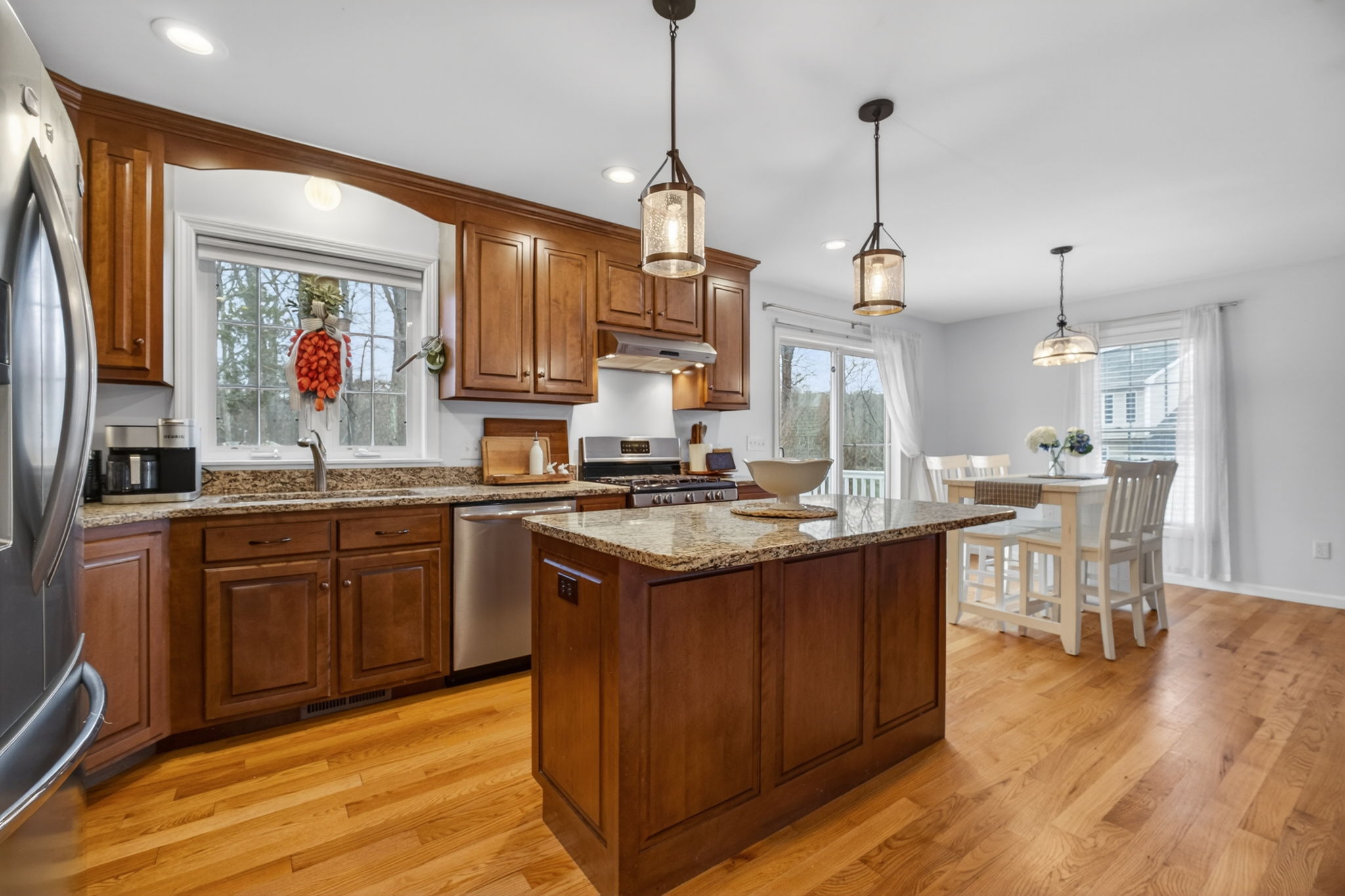  Stylish Cape  Home Offers a Charming Open Concept - 物件實景