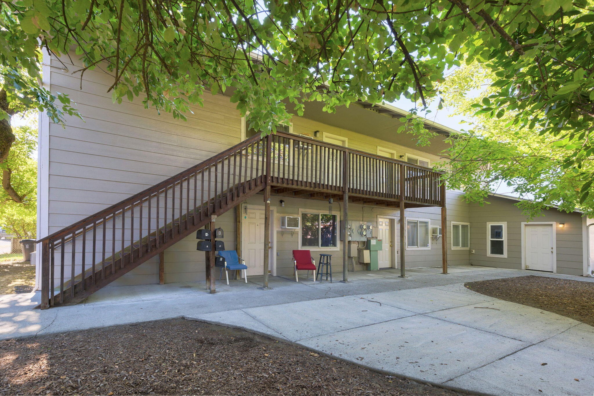 Grants Pass, Oregon, 97526, United States, ,Residential,For Sale,1916404
