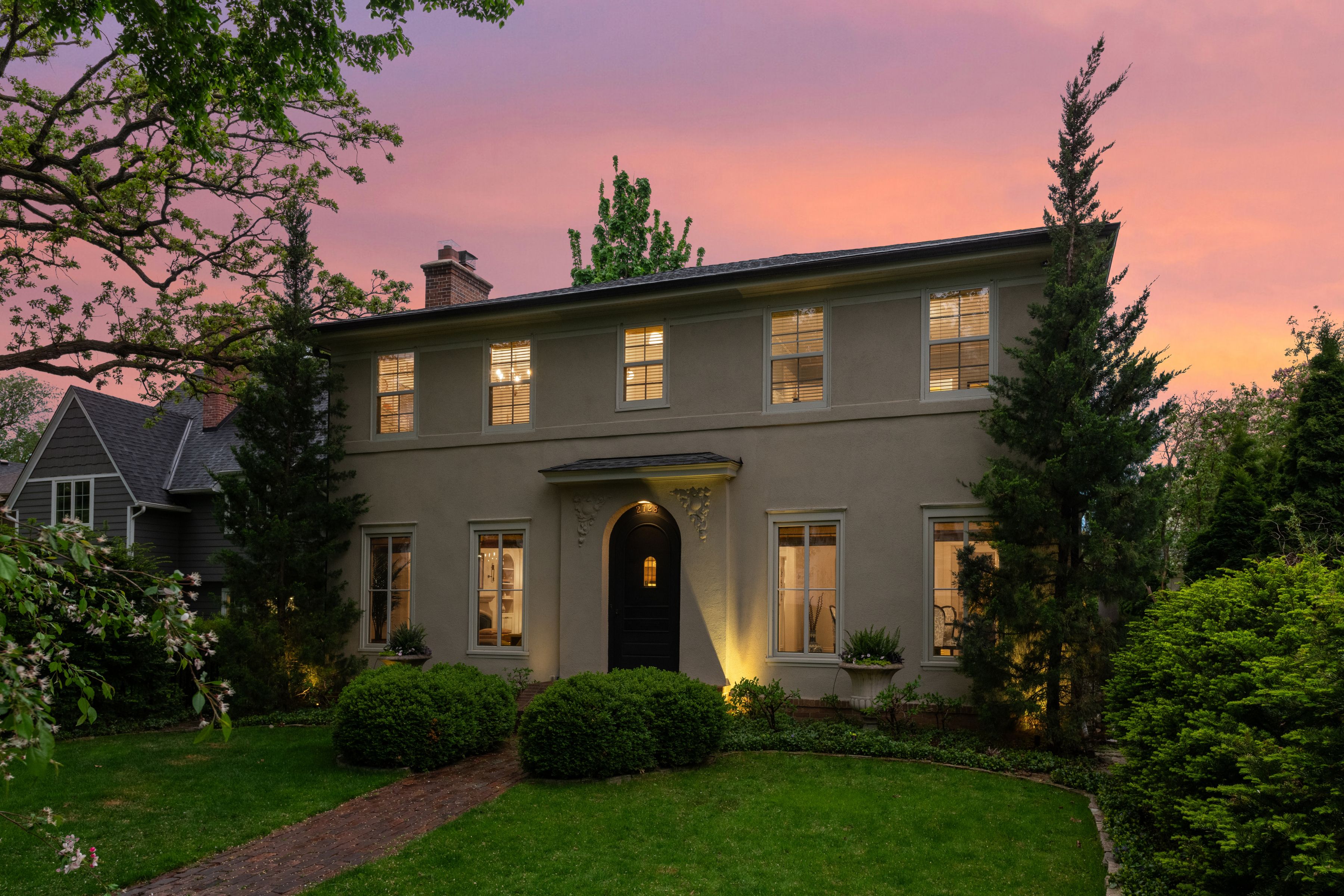  Architectural Elegance in Prestigious Kenwood - 物件實景